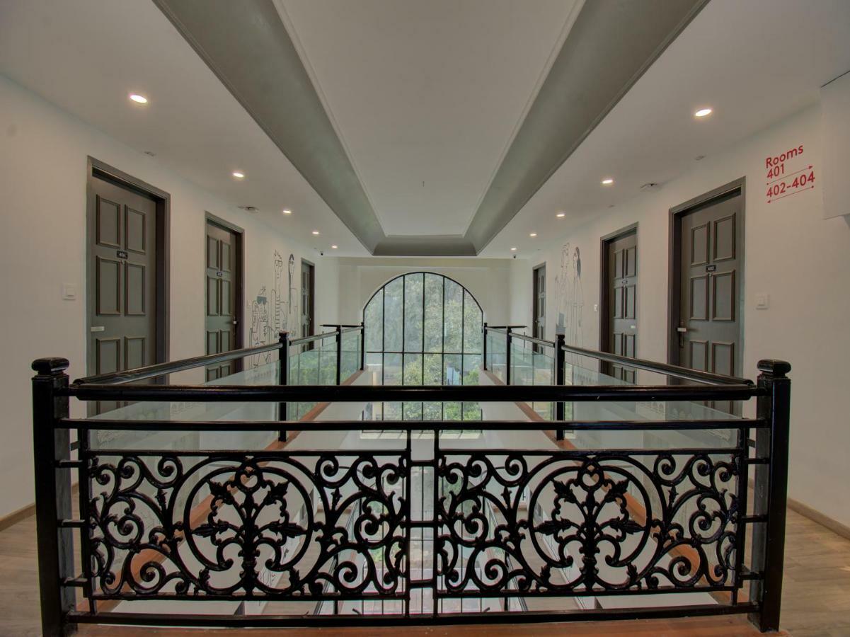 Hotel Oyo Townhouse 150 Shreyas Colony Ahmadabad Zewnętrze zdjęcie